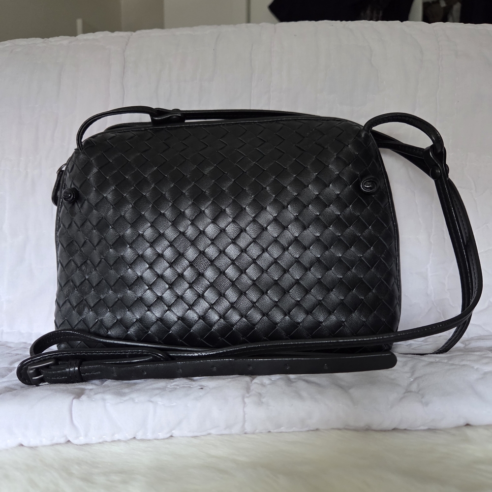 Bottega Veneta Intrecciato Nodini crossbody black